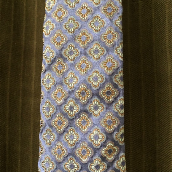 Hugo Boss Italian Silk Tie - Picture 3 of 9